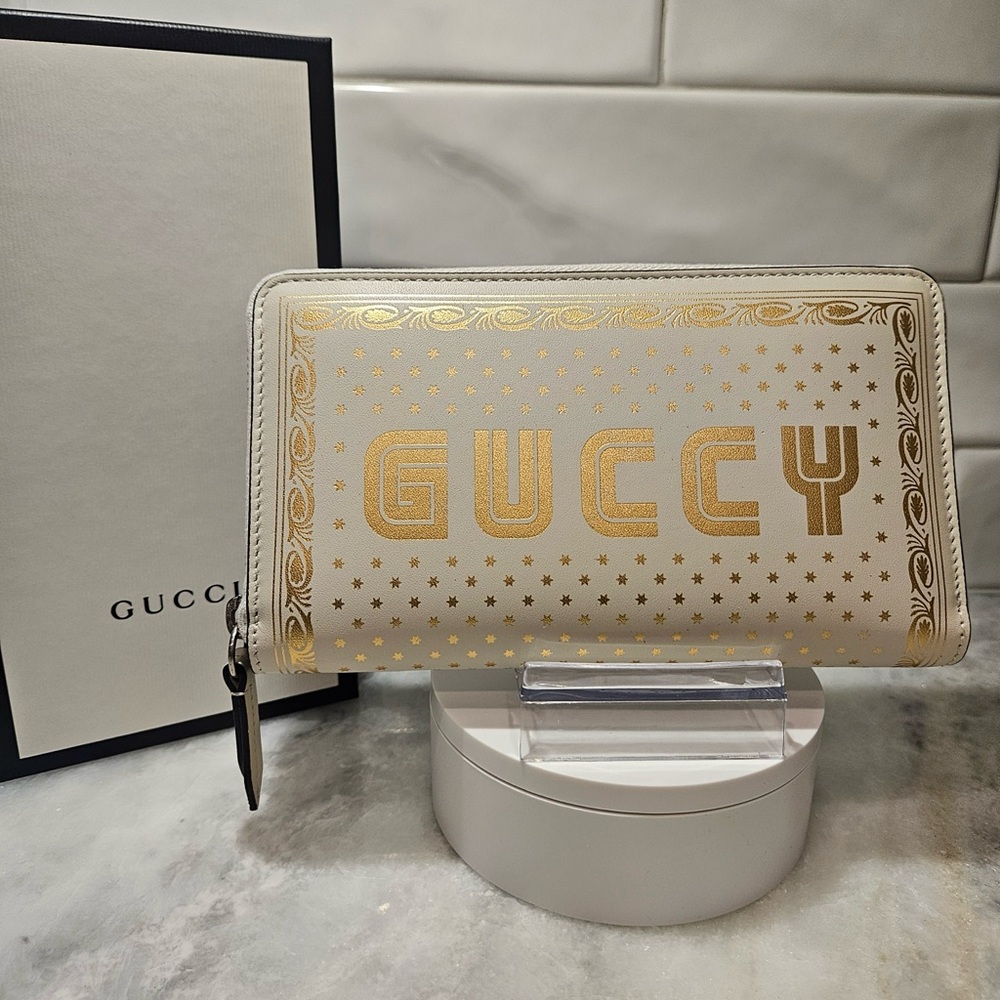 💛EUC💛 Gucci Guccy x Sega Collaboration Gold and Cream Portefeuille Long Wallet
